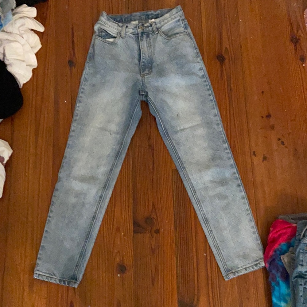 straight legged jeans